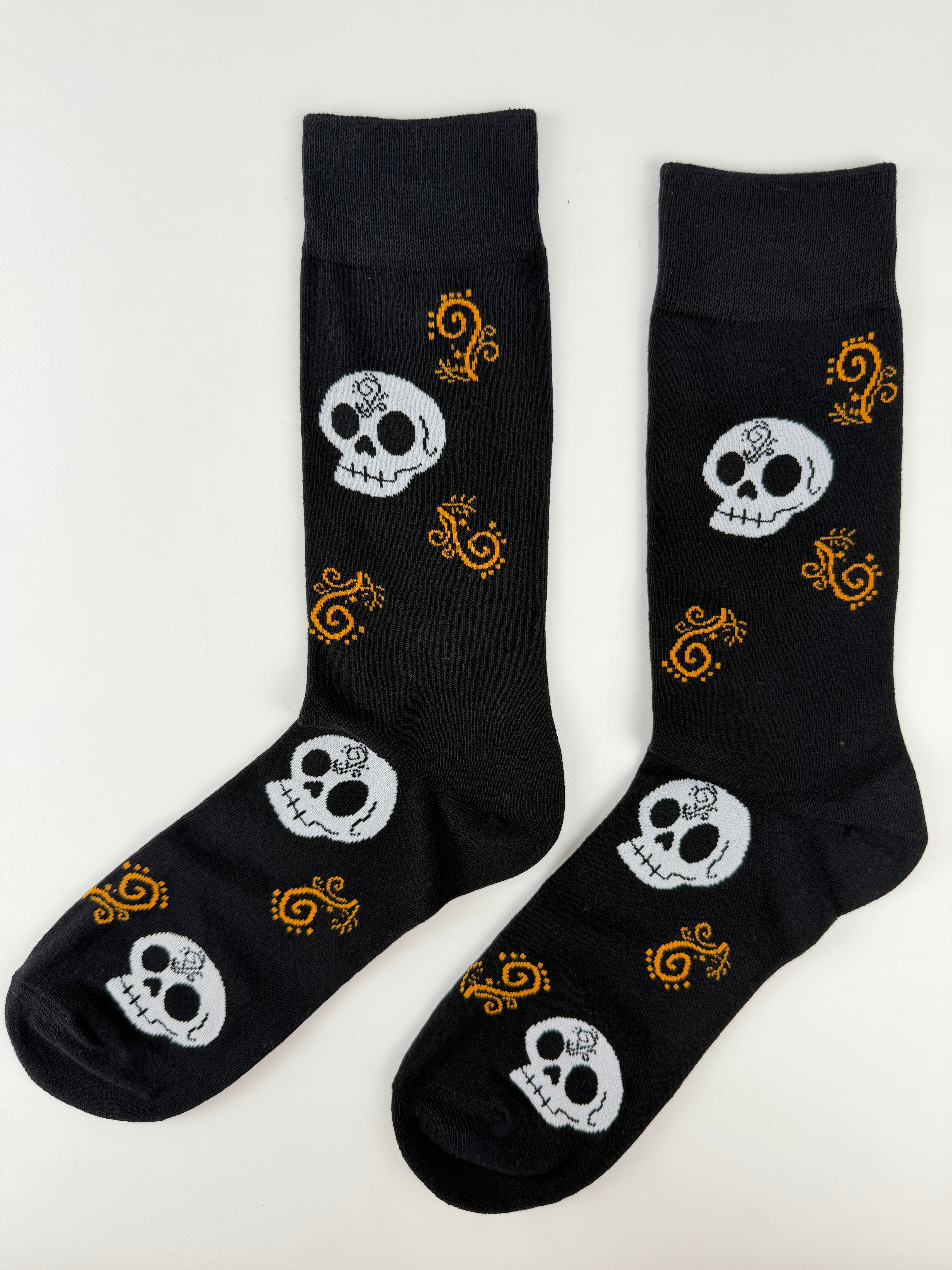 Day of the Dead White Skull Pattern Socks
