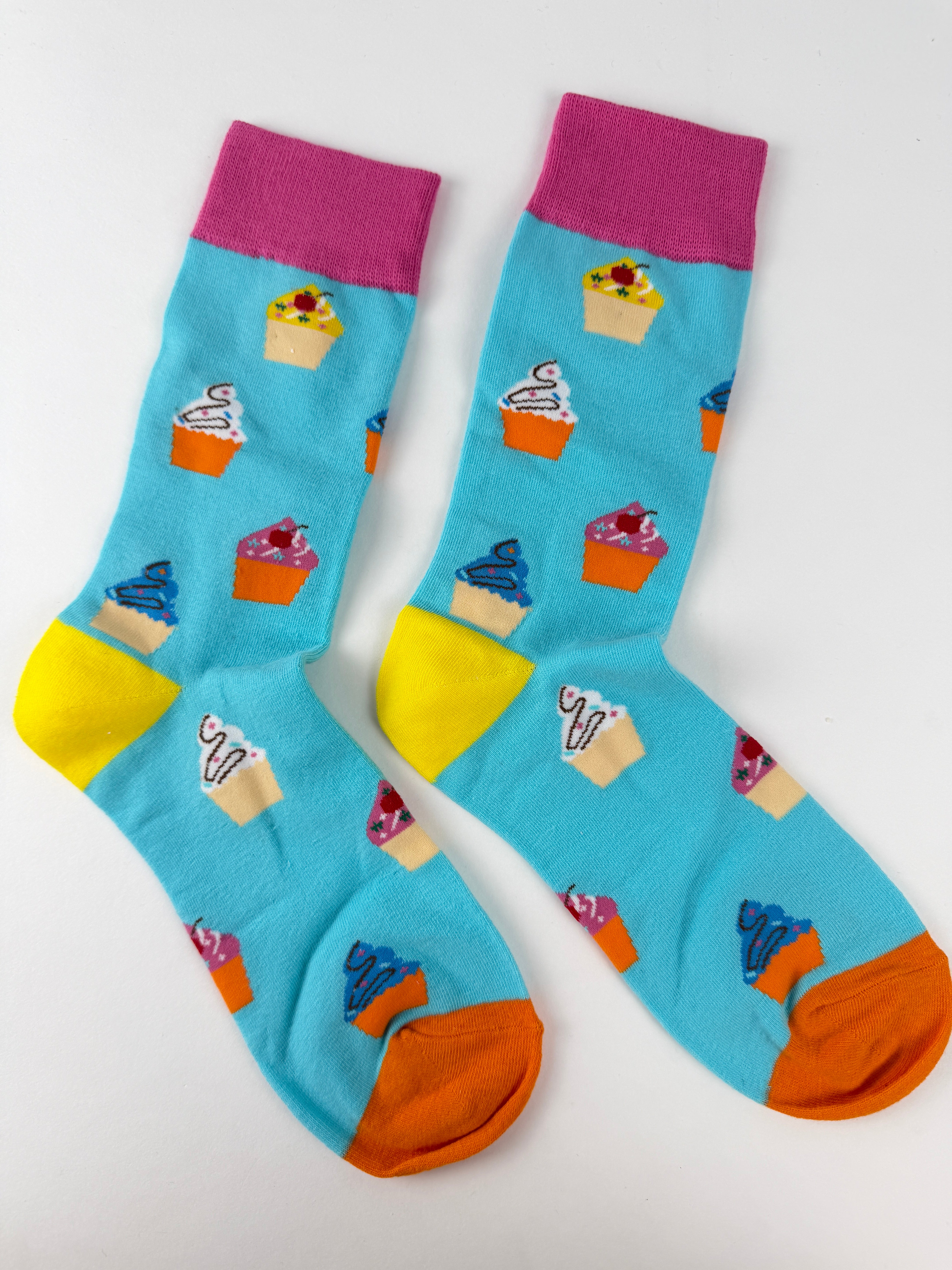 Dessert Socks – Colorful Cupcake Pattern