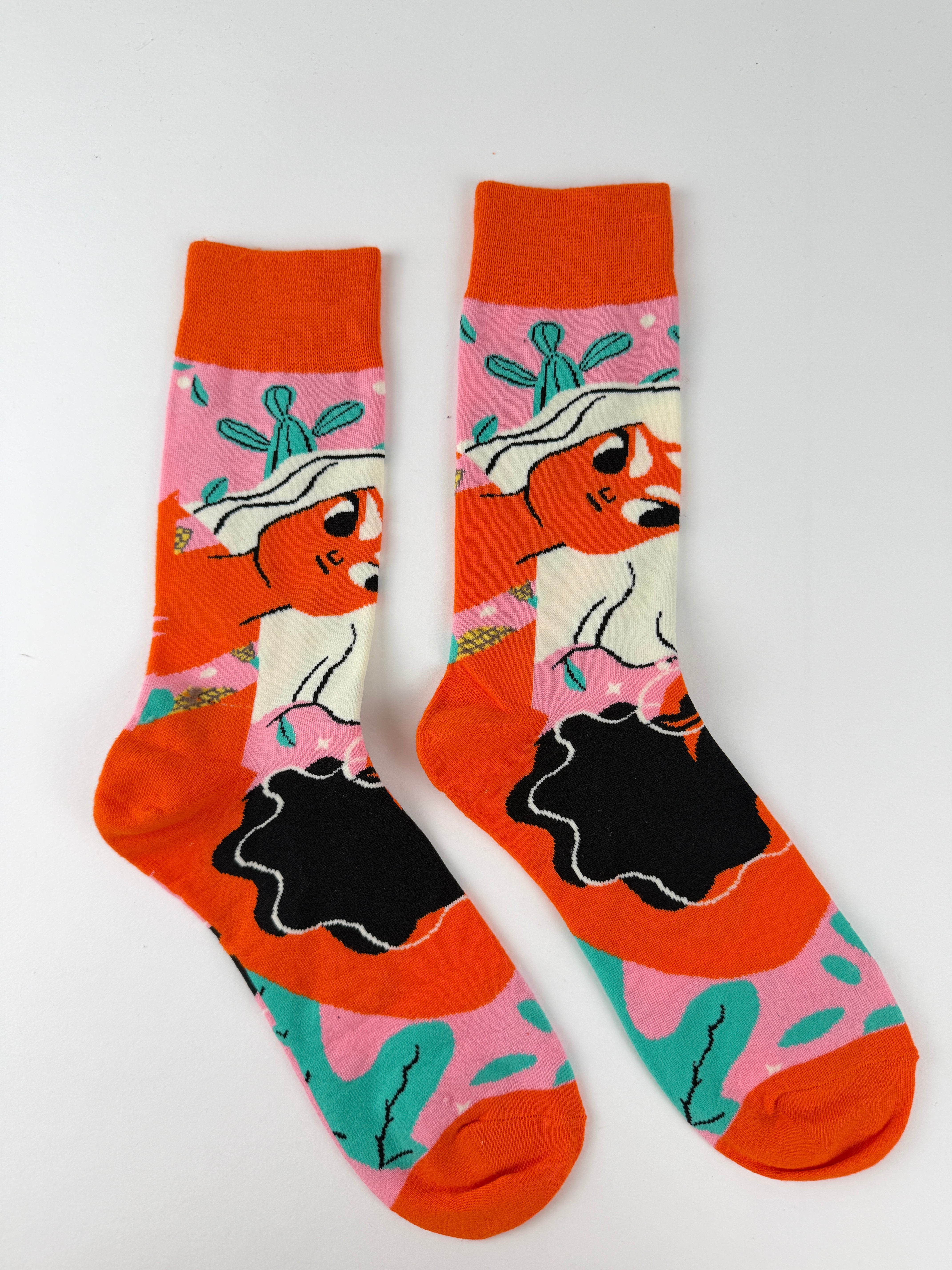 Illustration Collection – Abstract Woman Portrait Crew Socks