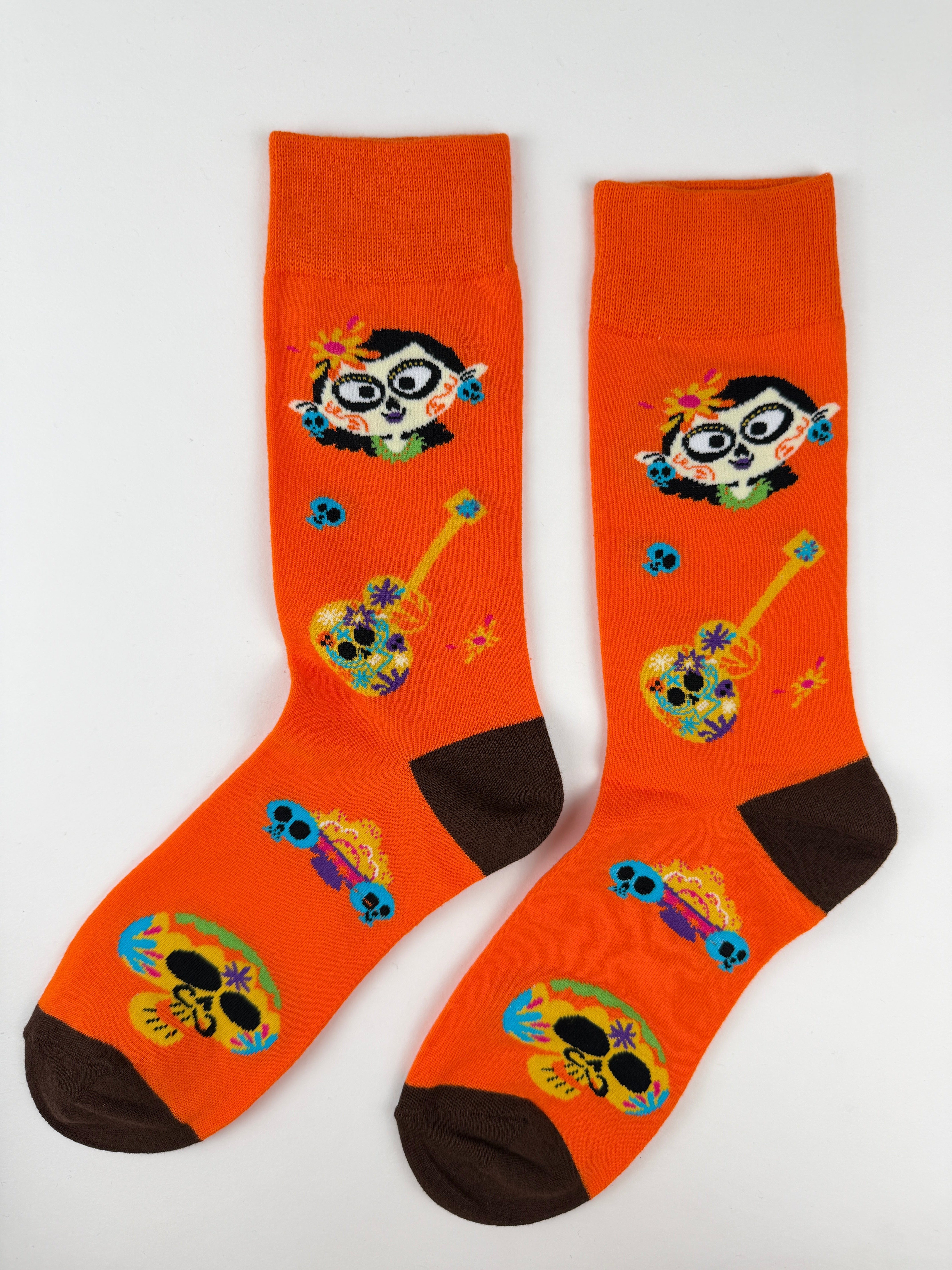 Day of the Dead – Calavera Guitar & Skulls Orange Crew Socks