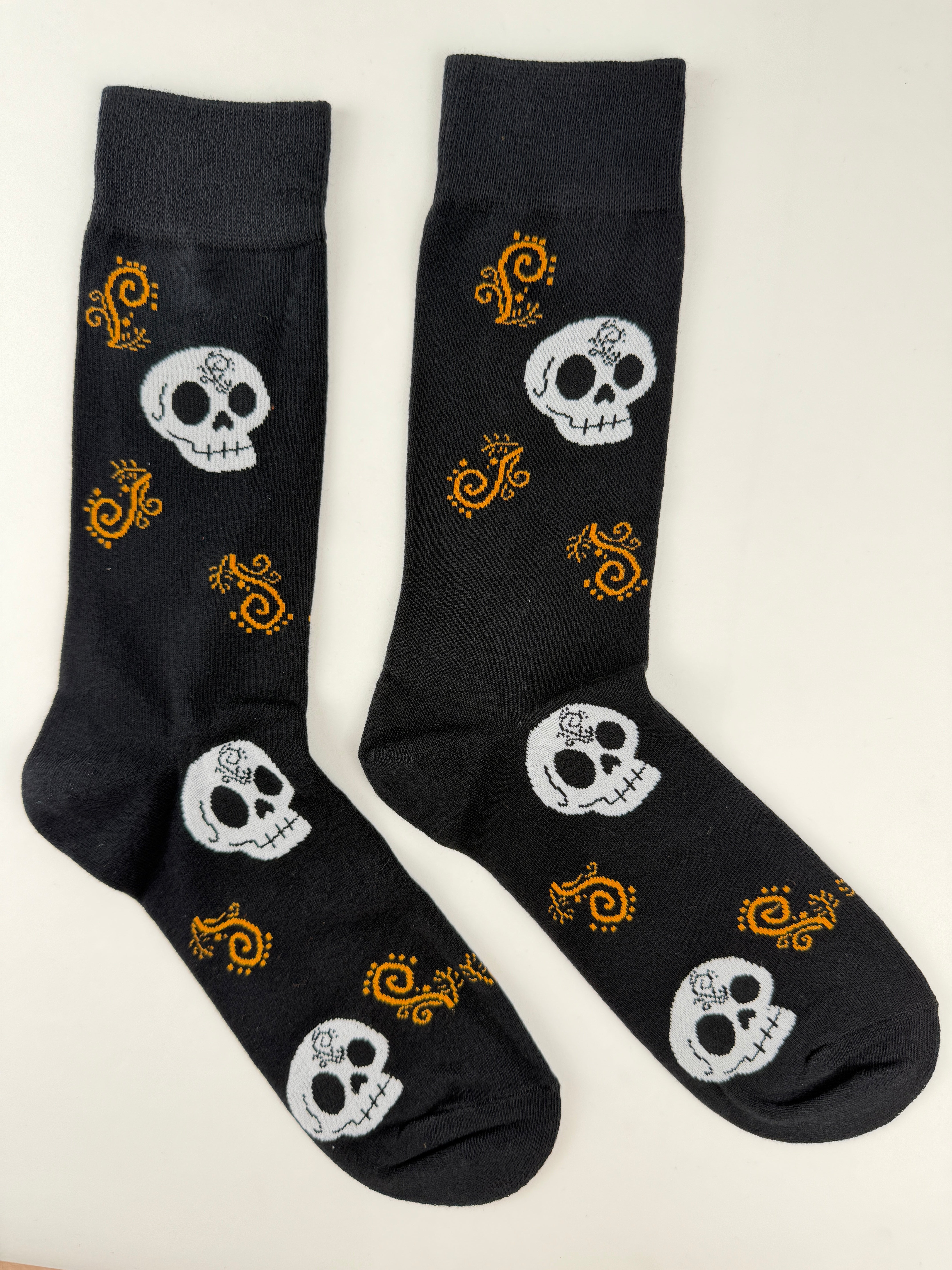 Day of the Dead White Skull Pattern Socks