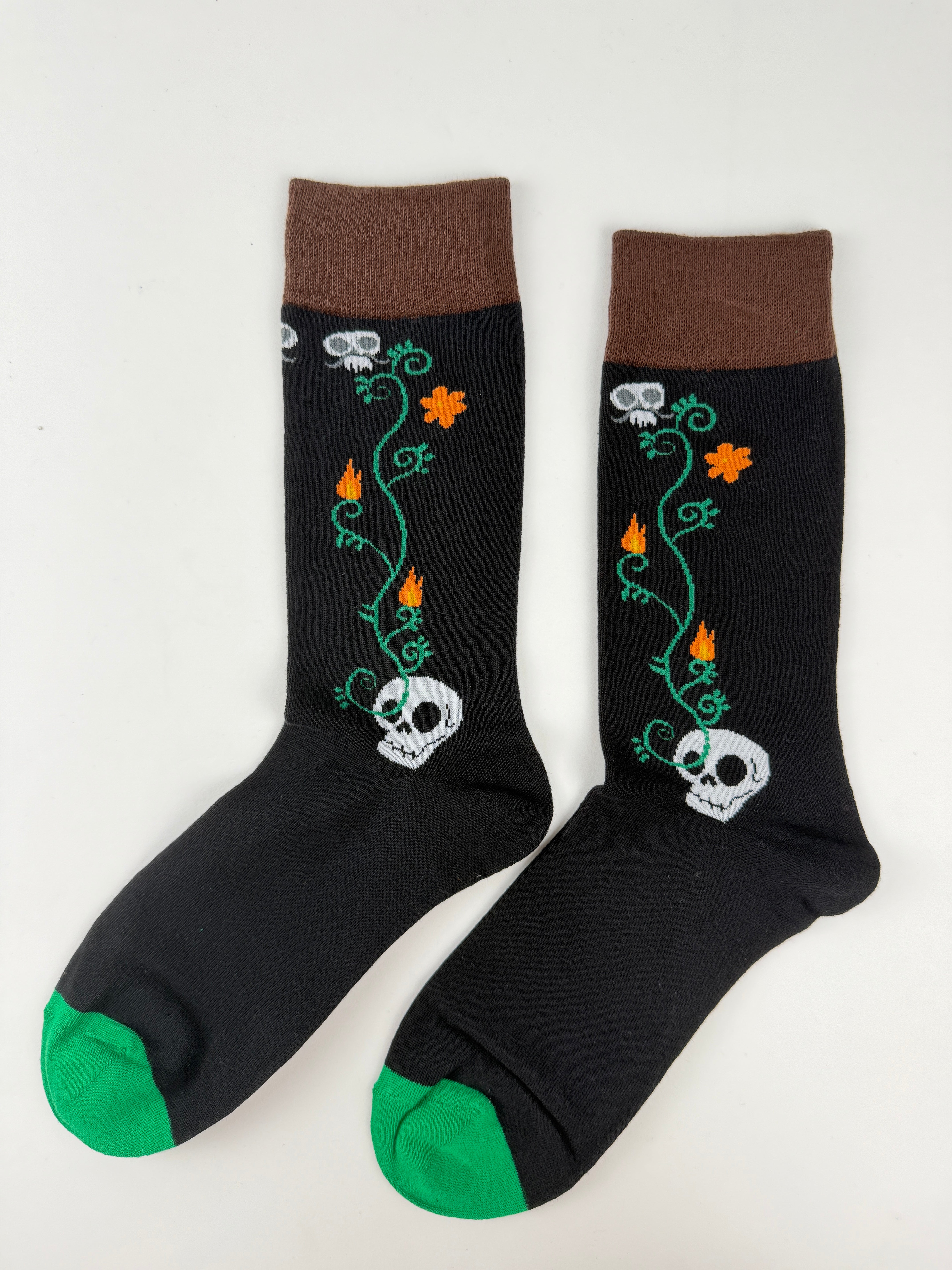 Day of the Dead Socks – Colorful Calavera Skull & Skeleton Pattern