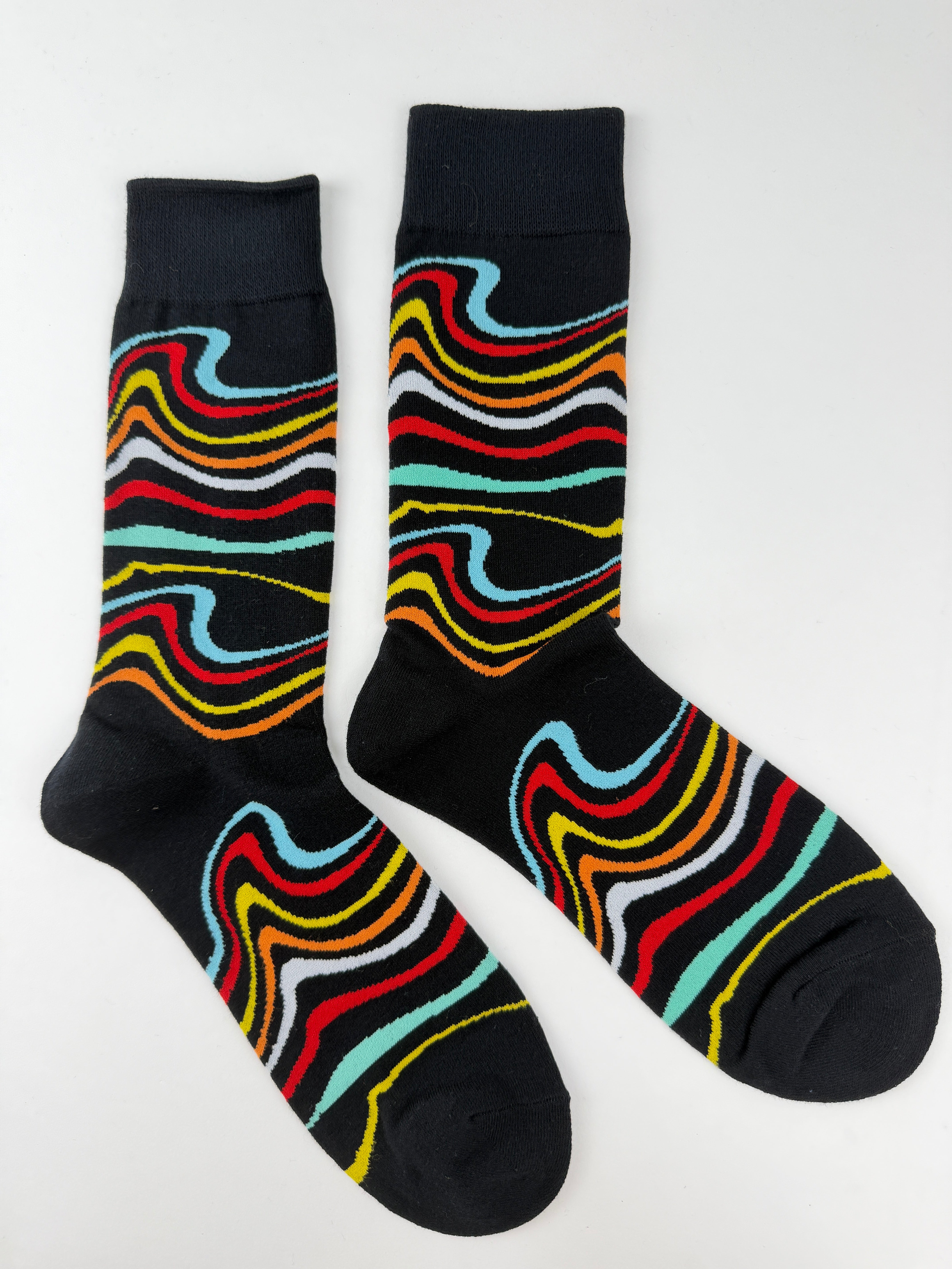 Valentine’s Socks – Retro Rainbow Wave Line Crew Socks