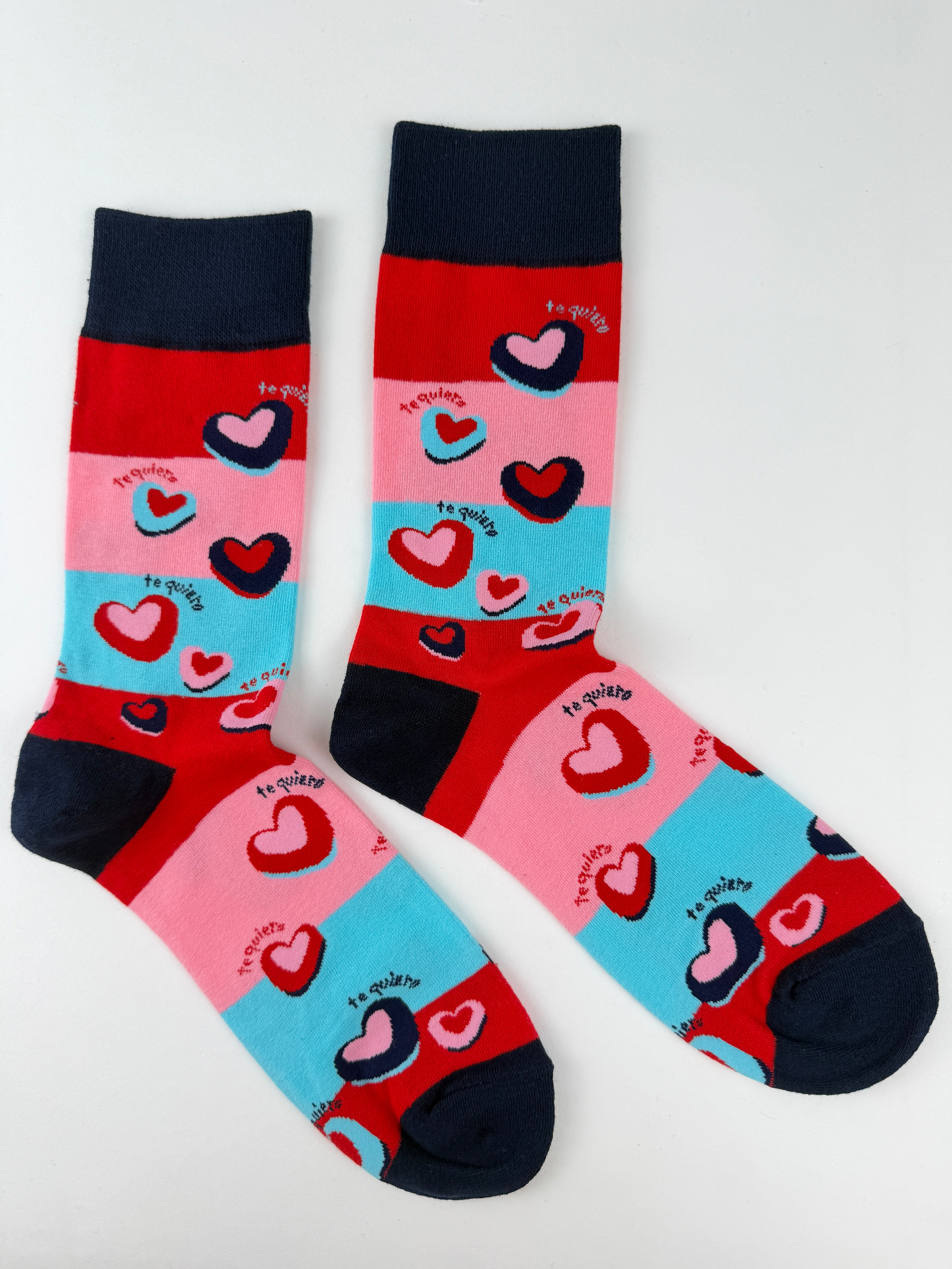 Valentine’s Socks – Te Quiero Heart Striped Crew Socks Unisex