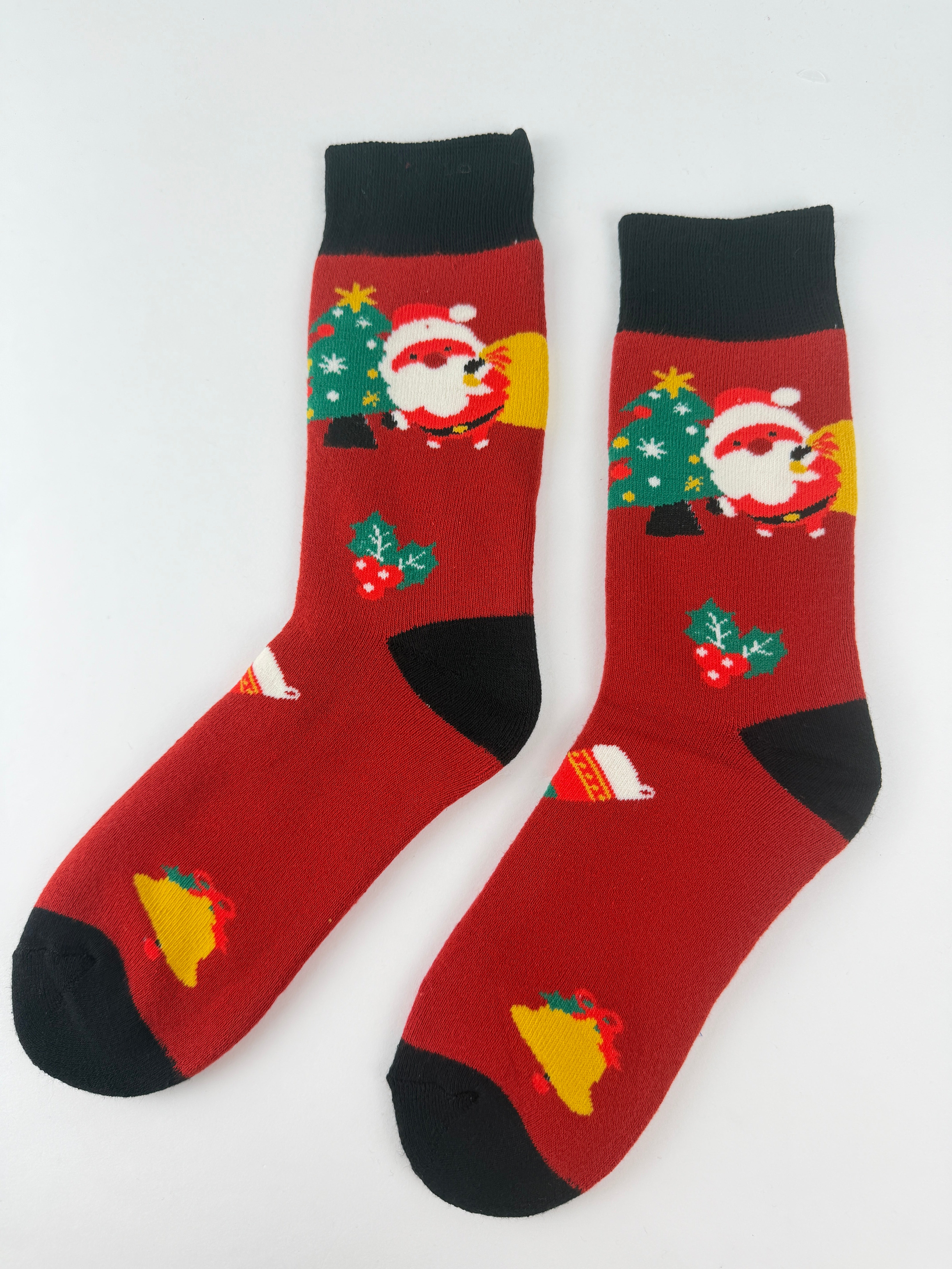 Santa & Tree Christmas Socks – Red Festive Crew