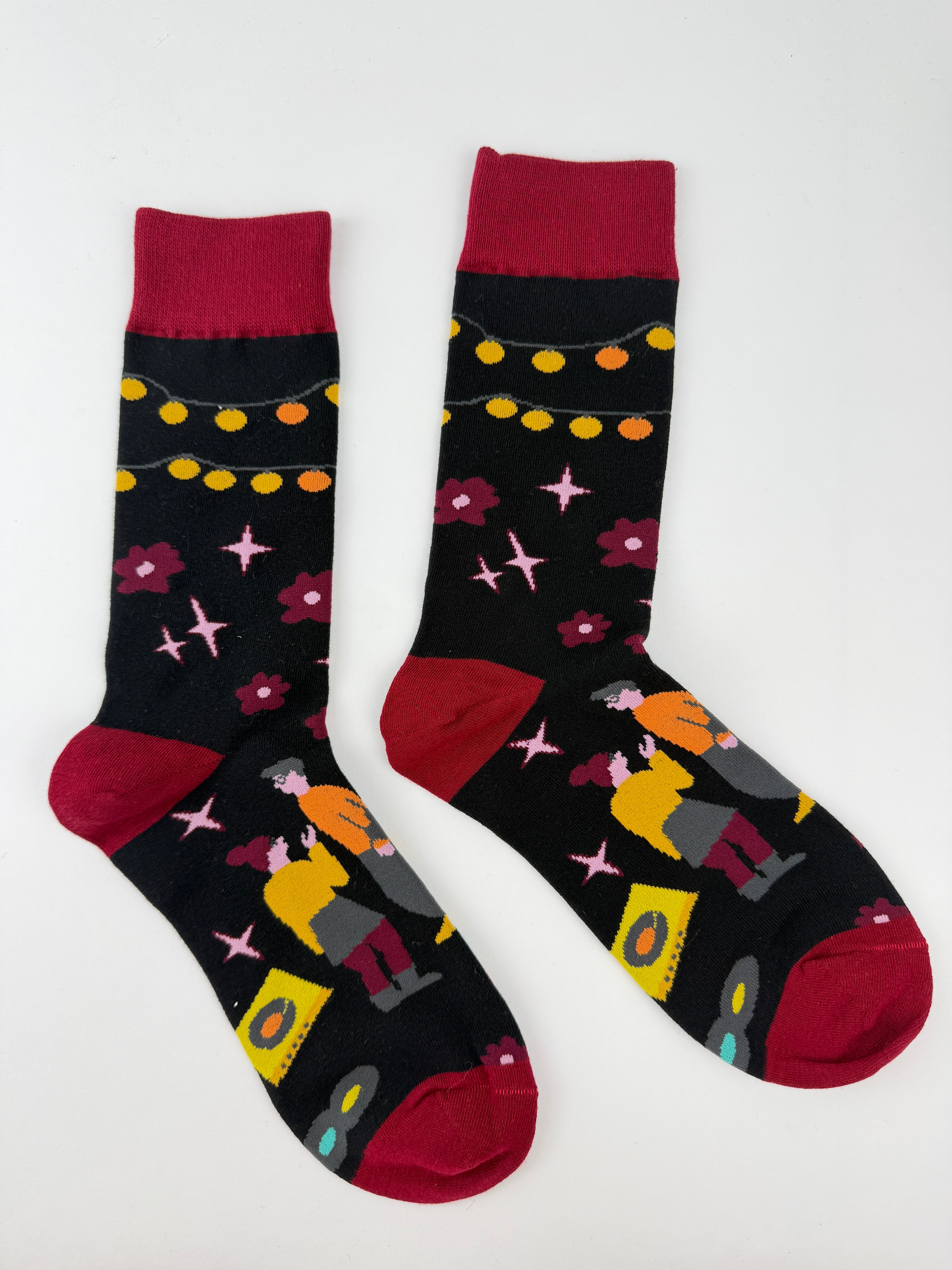 Illustration Collection – Dancing Party Scene Crew Socks